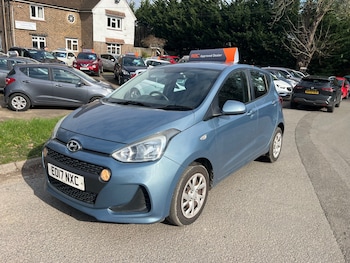 Used Hyundai i10 2017 for sale - 77740148: Photo