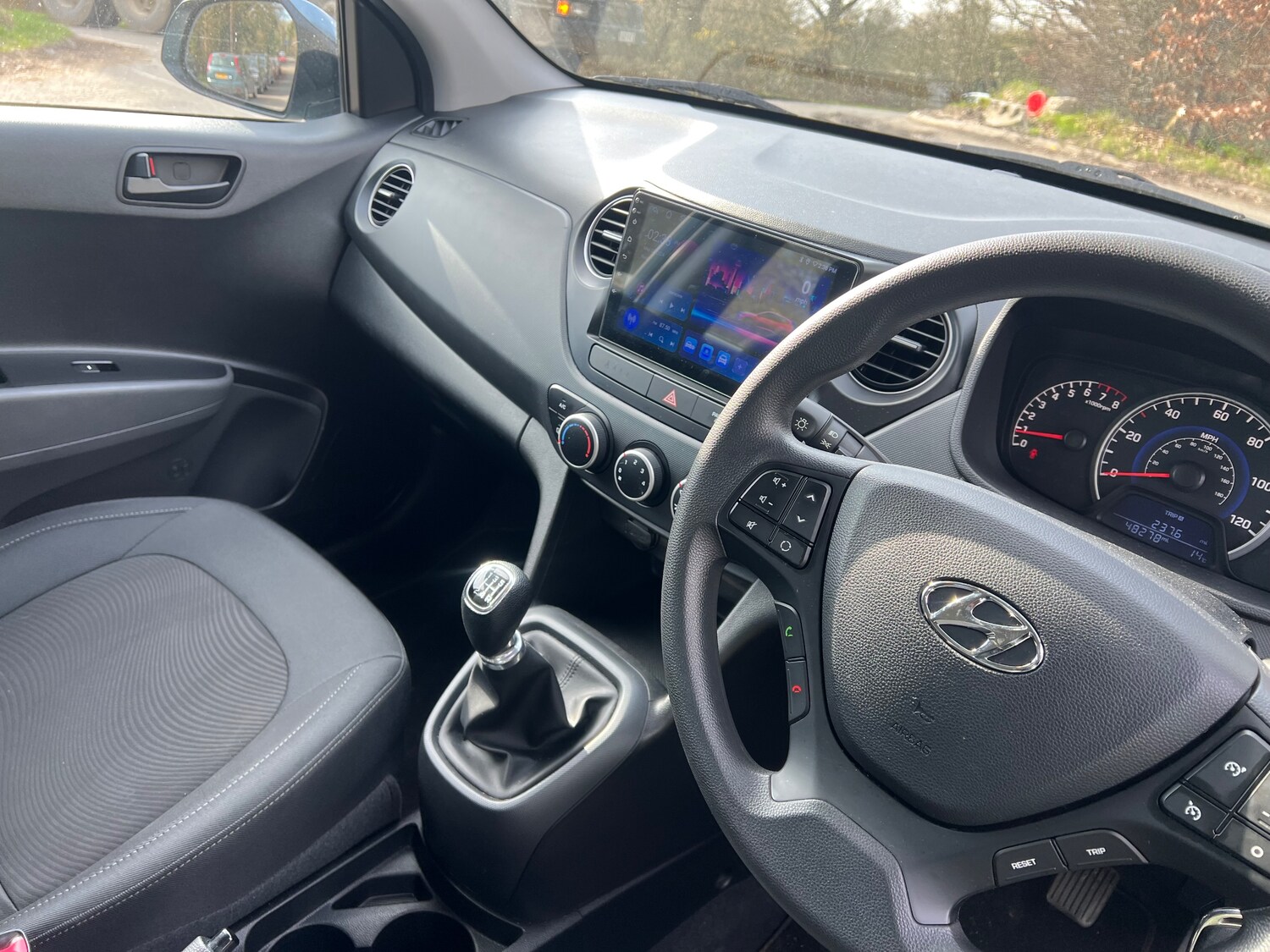 Used Hyundai i10 2017 for sale - 77740148: Photo 6