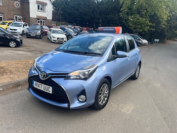 Used Toyota Yaris 2017 for sale - 79567602: Photo