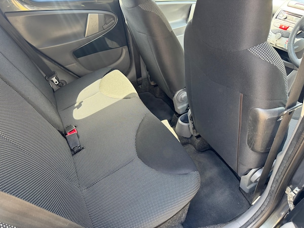 Used Toyota AYGO 2011 for sale - 75366168: Photo 12