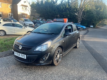 (64) - 1.4T 16V Black Edition Hatchback 3dr Petrol Manual Euro 5 (s/s) (120 ps)