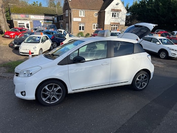 Used Toyota Yaris 2013 for sale - 77316116: Photo