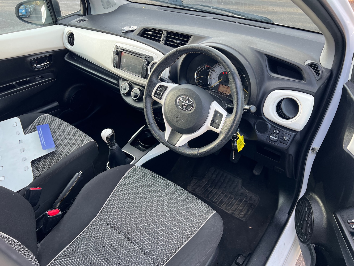 Used Toyota Yaris 2013 for sale - 77316116: Photo 4