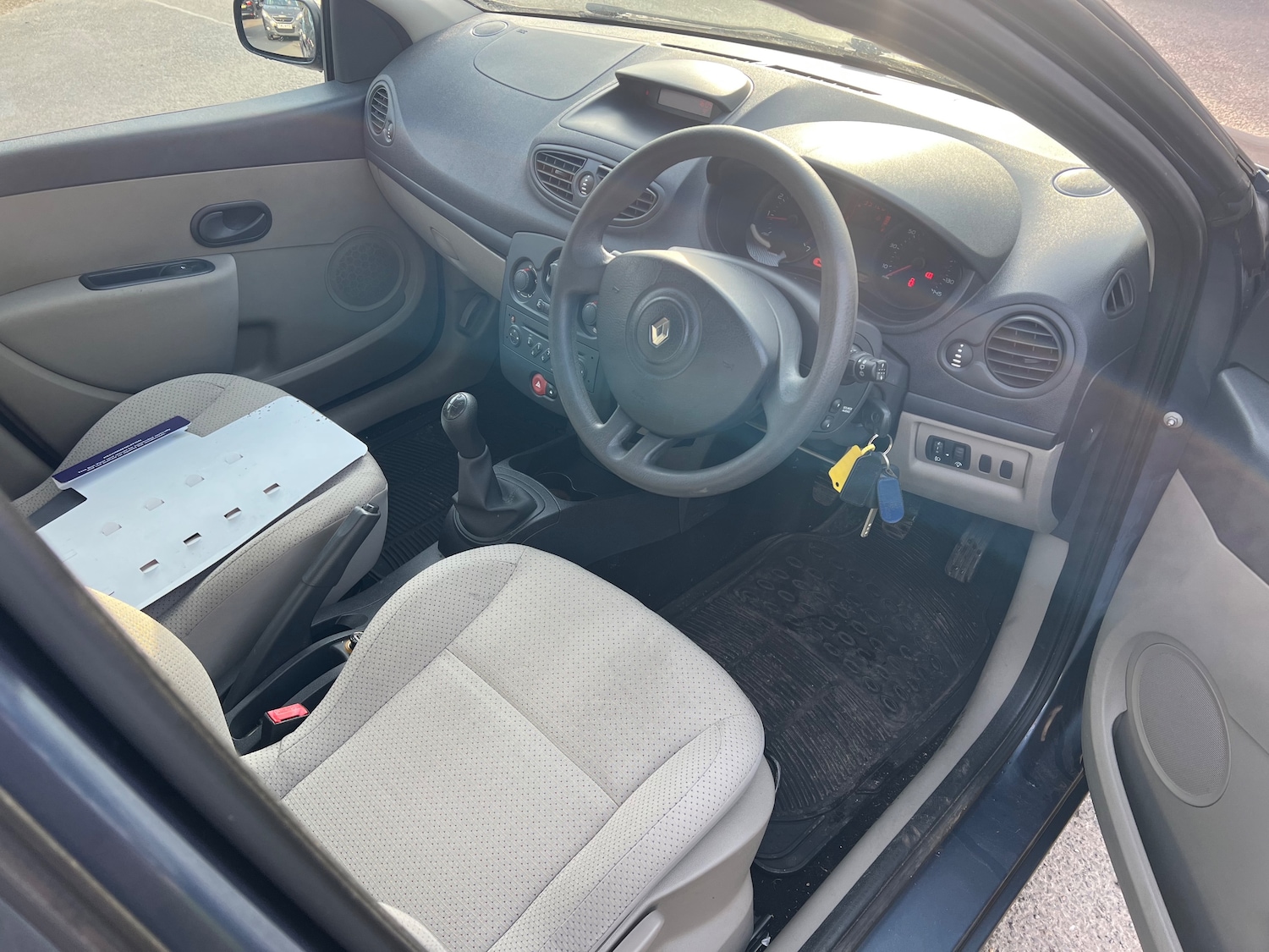 Used Renault Clio 2006 for sale - 77971851: Photo 5