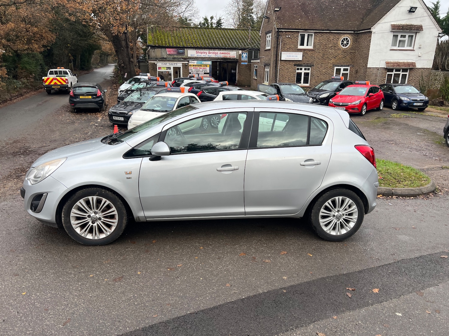 Used Vauxhall Corsa 2012 for sale - 76508851: Photo 2