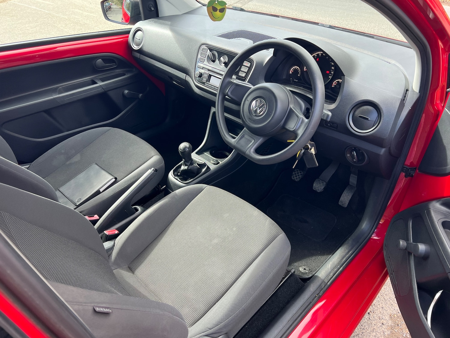 Used Volkswagen up! 2012 for sale - 78036868: Photo 6