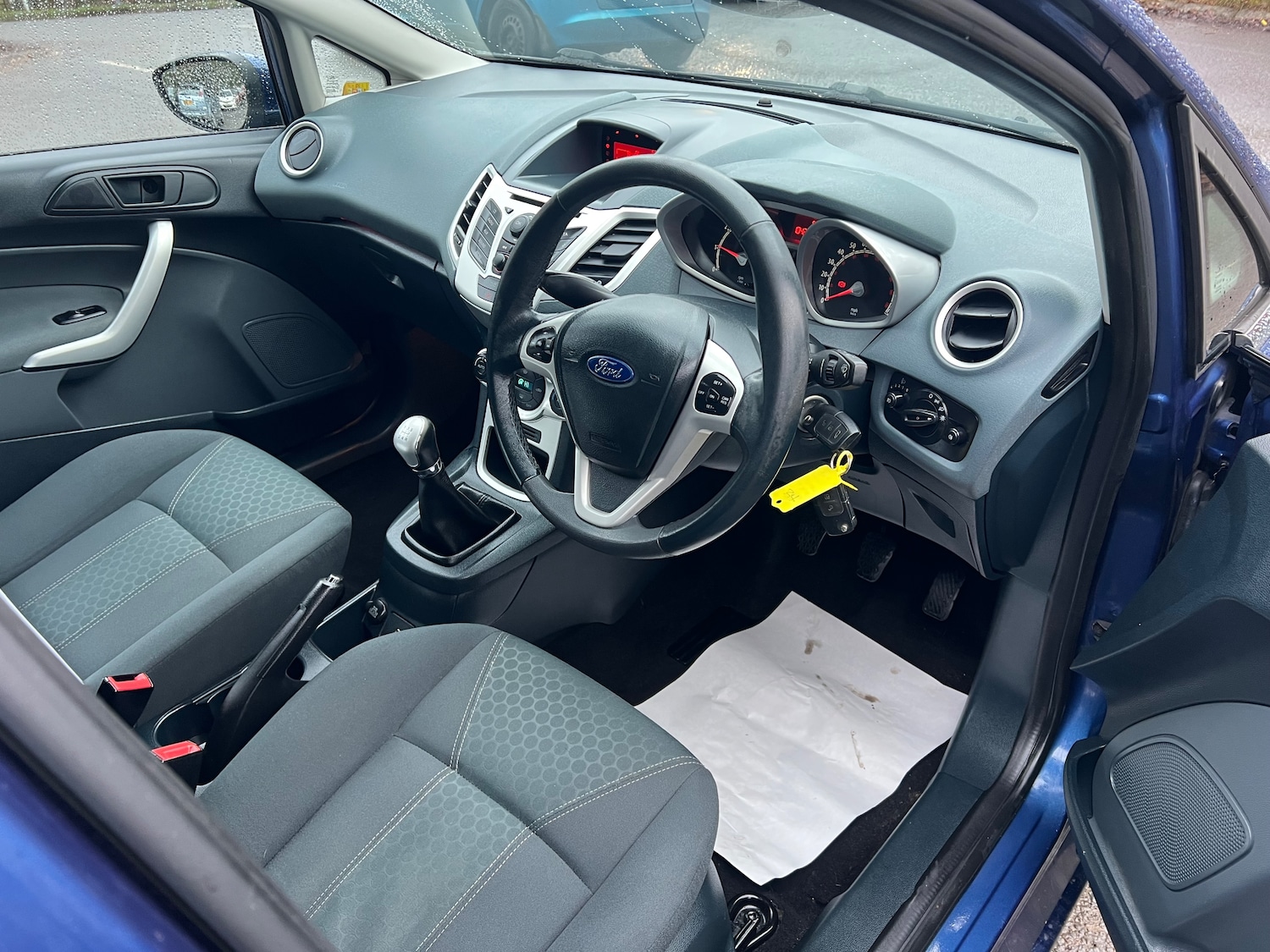 Used Ford Fiesta 2009 for sale - 77239561: Photo 4