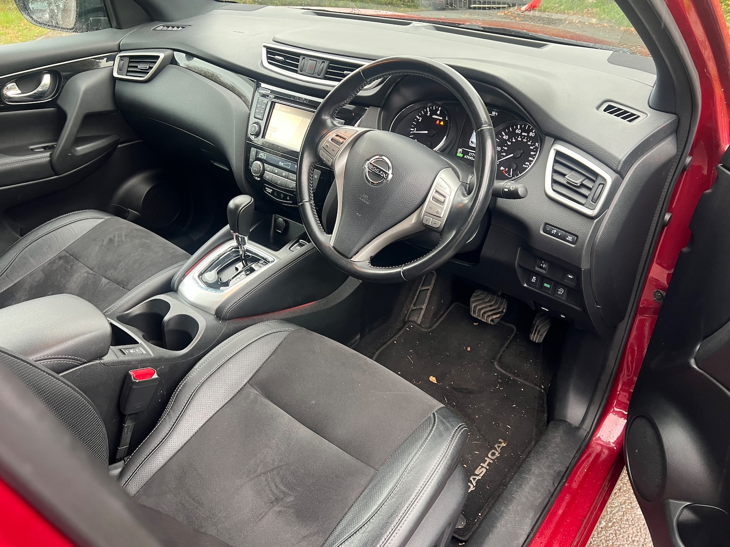 Used Nissan Qashqai 2017 for sale - 76474871: Photo 4