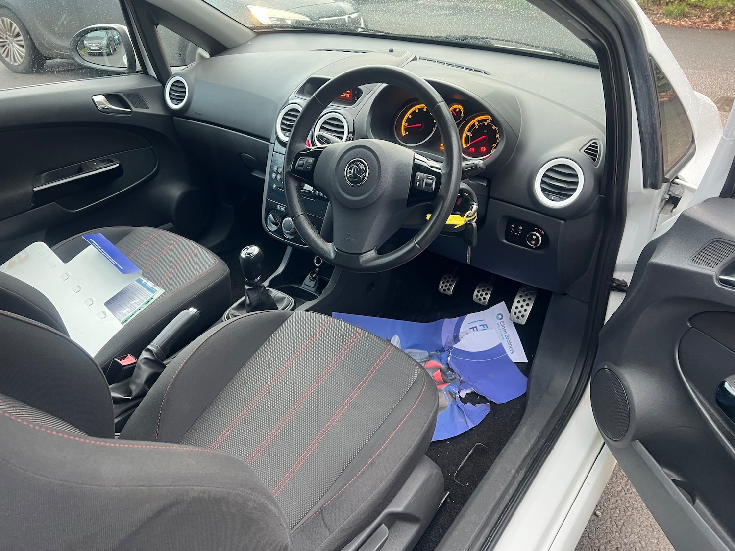 Used Vauxhall Corsa 2011 for sale - 75038917: Photo 5