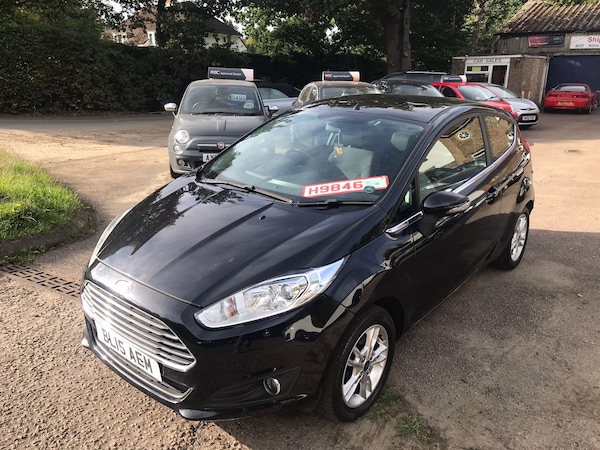 Used Ford Fiesta 2015 for sale - 76022141: Photo 2