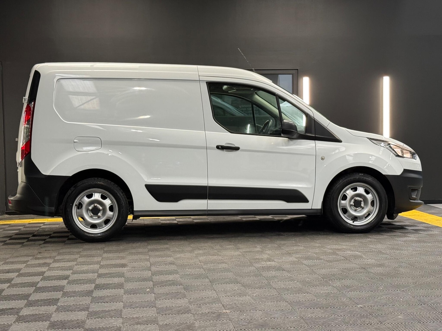 Used Ford Transit Connect 2021 for sale - 78034348: Photo 6