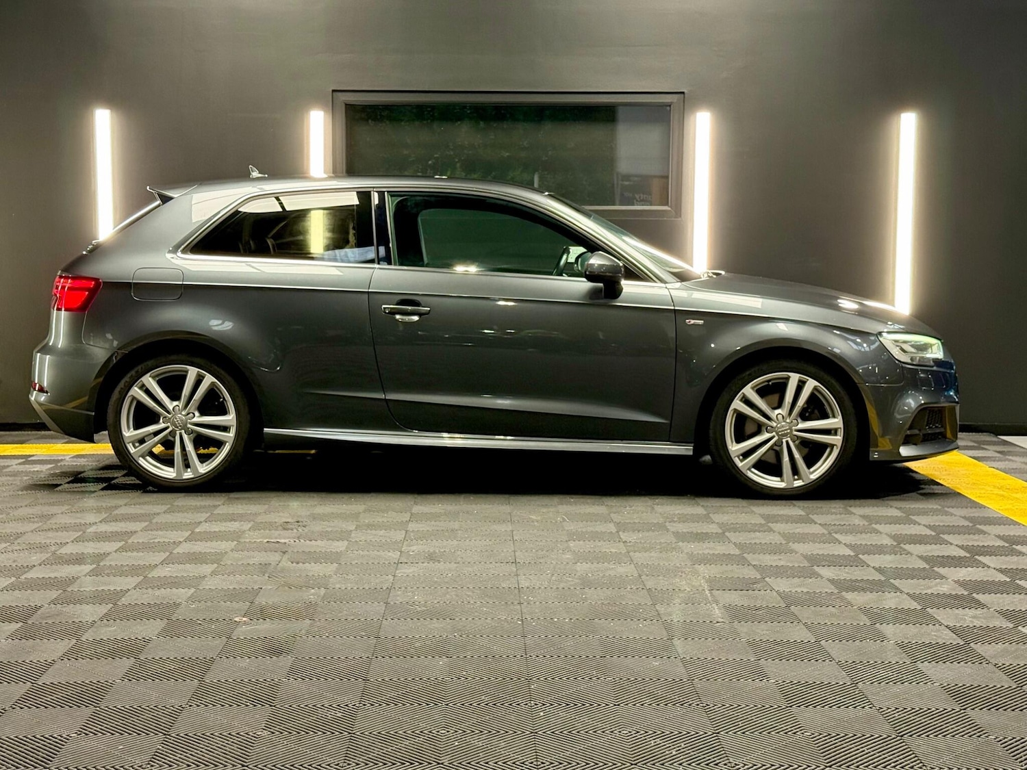 Used Audi A3 2016 for sale - 77484433: Photo 5