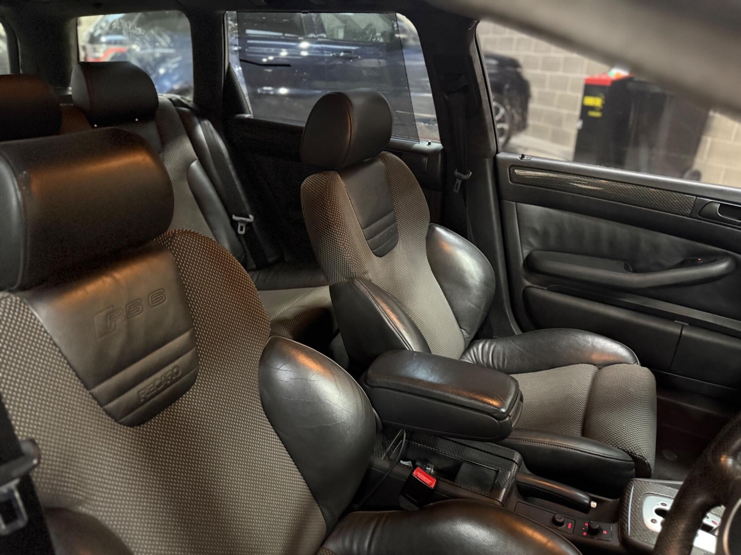 Used Audi RS6 2003 for sale - 76898446: Photo 7