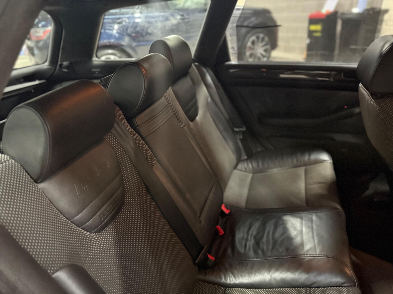 Used Audi RS6 2003 for sale - 76898446: Photo 8