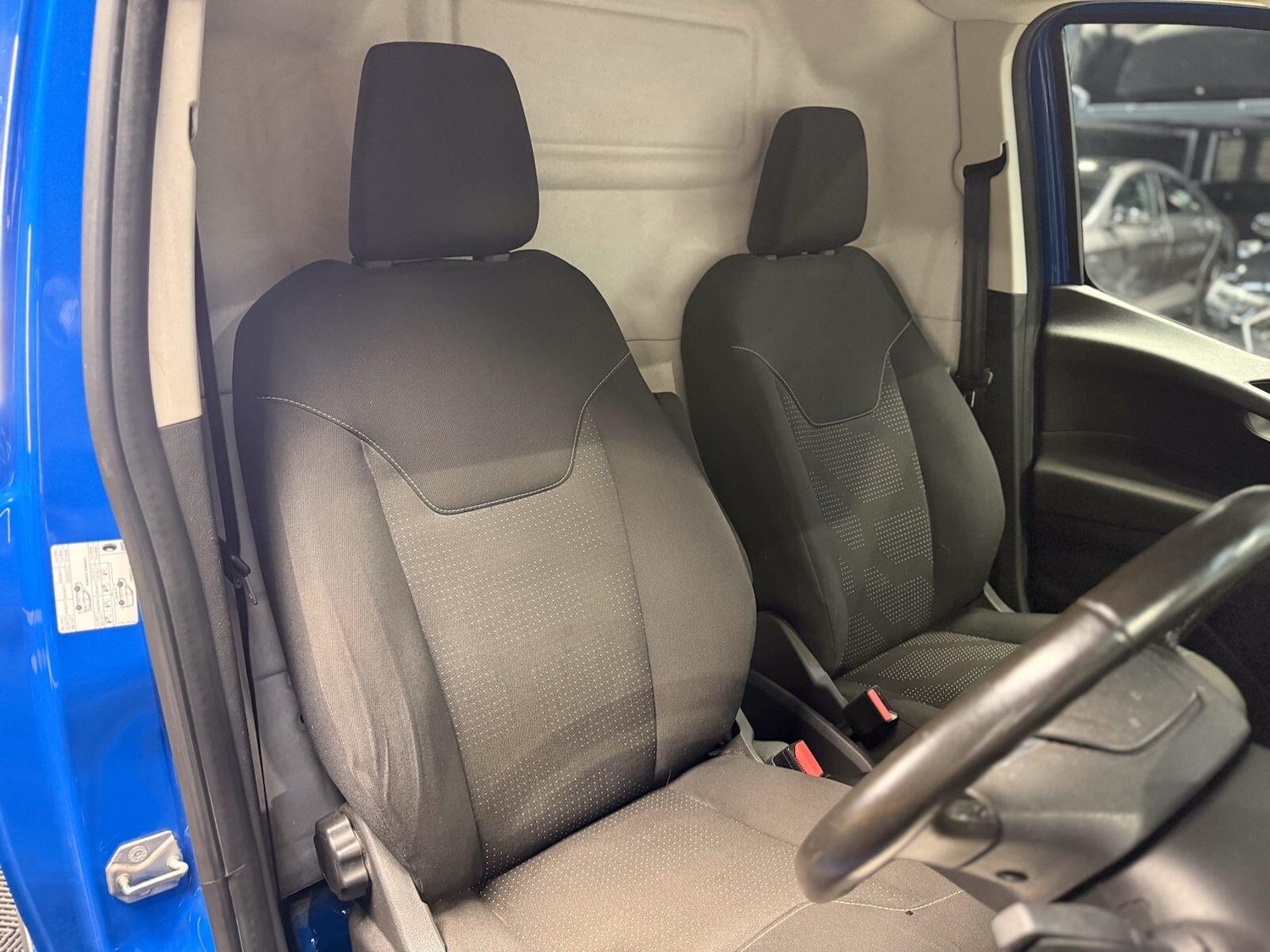 Used Ford Transit Courier for sale - 77267635: Photo 5