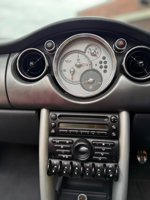 Used MINI Convertible 2007 for sale - 76083782: Photo 18
