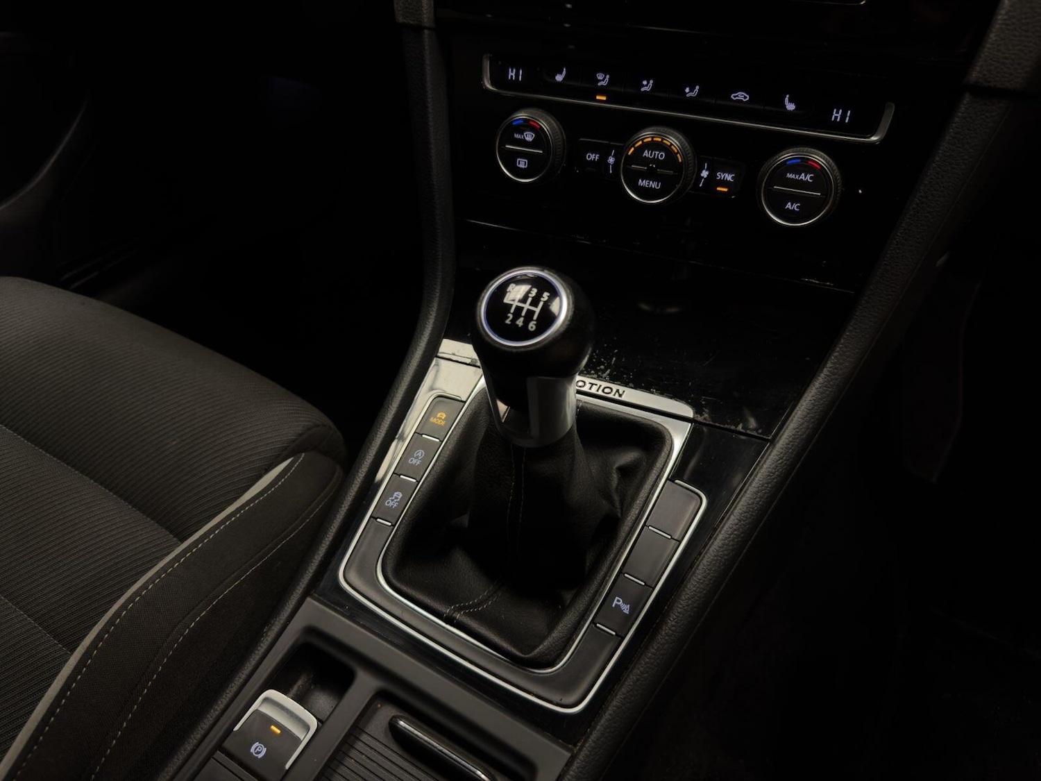 Used Volkswagen Golf 2016 for sale - 77359072: Photo 10