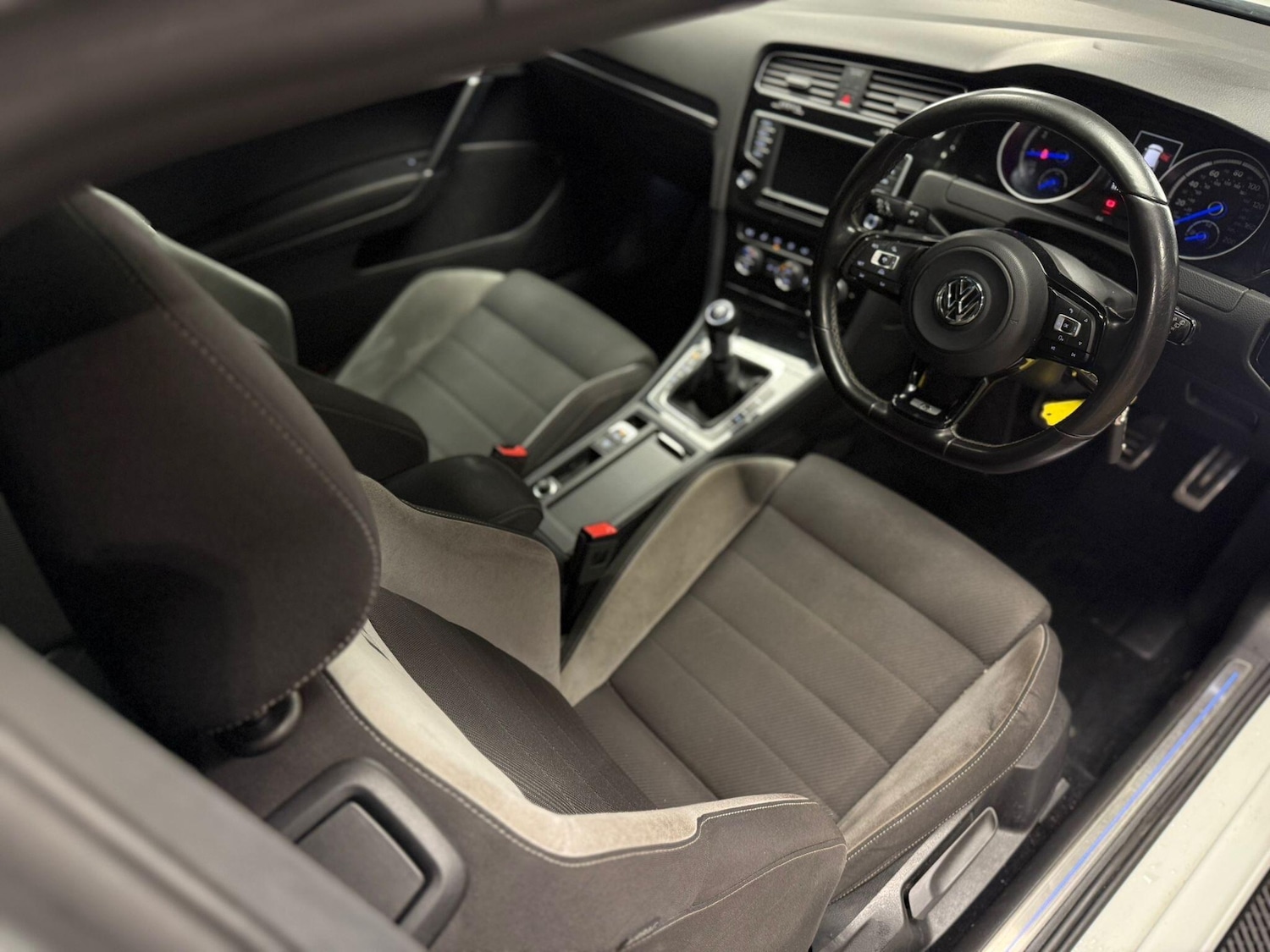 Used Volkswagen Golf 2016 for sale - 77359072: Photo 14