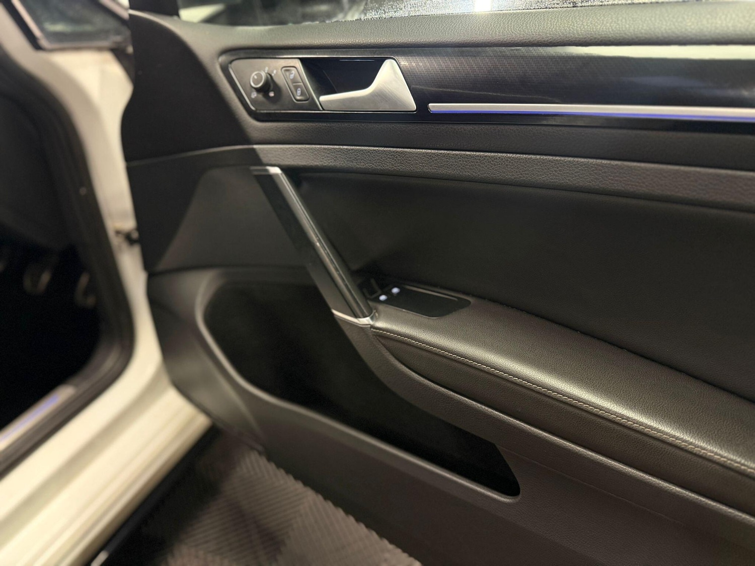 Used Volkswagen Golf 2016 for sale - 77359072: Photo 22