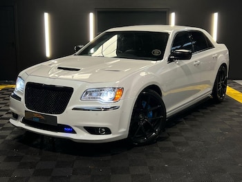Used Chrysler 300C 2013 for sale - 77377554: Photo