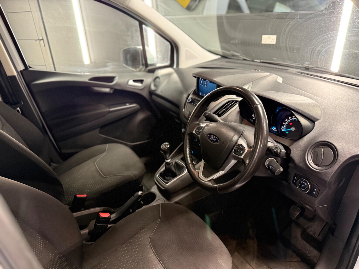 Used Ford Transit Courier for sale - 77267344: Photo 10