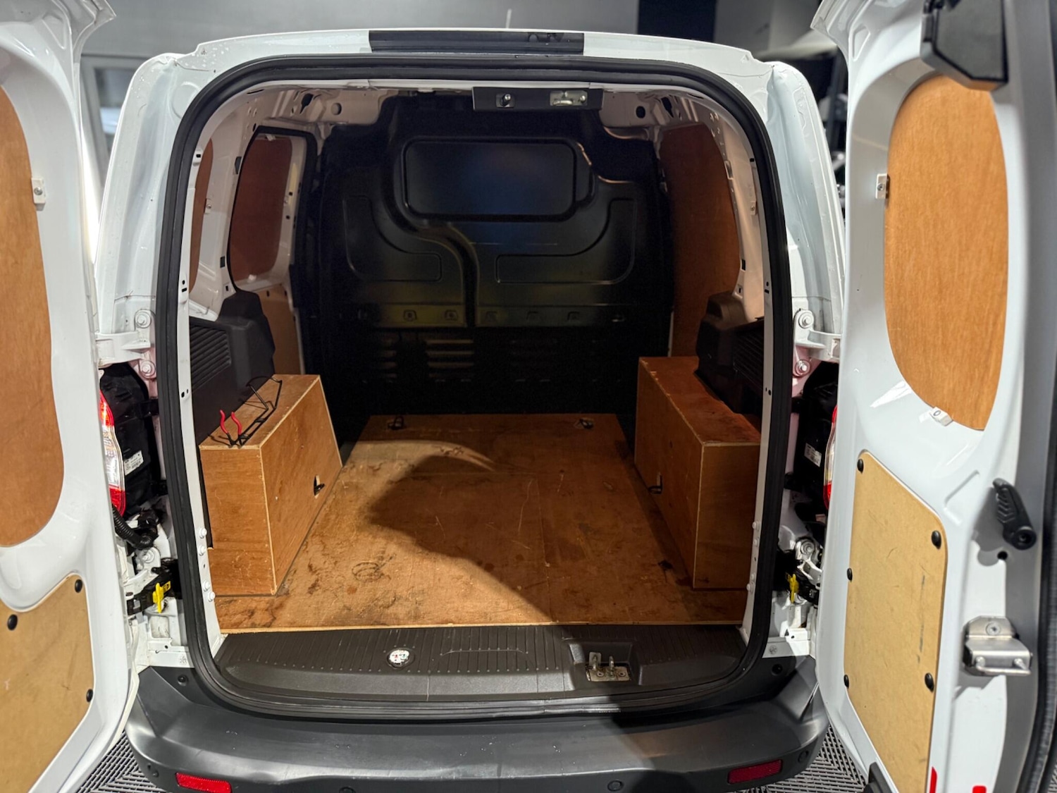 Used Ford Transit Courier for sale - 77267344: Photo 15