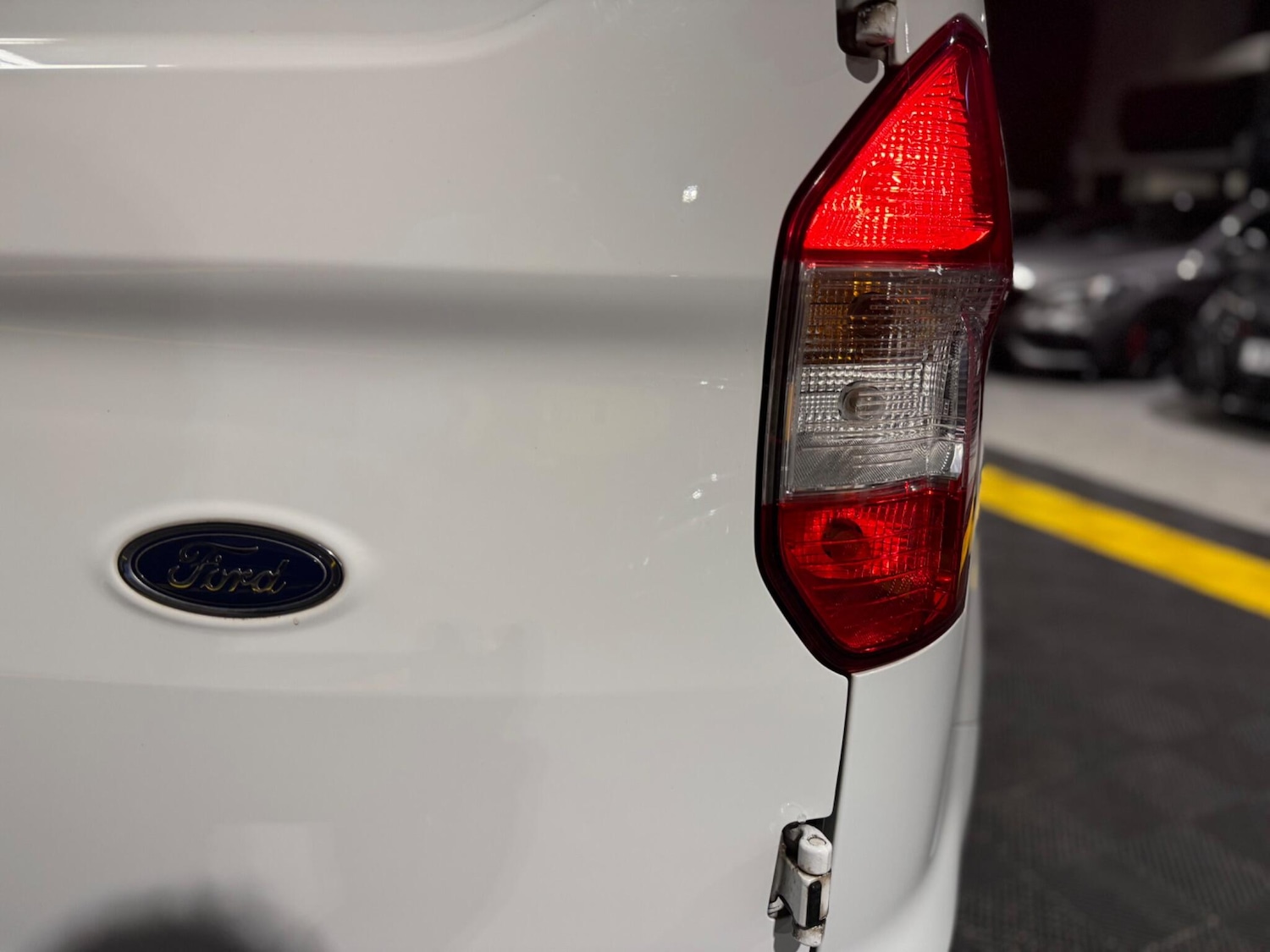 Used Ford Transit Courier for sale - 77267344: Photo 21