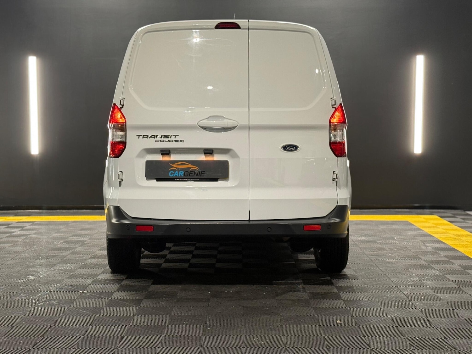 Used Ford Transit Courier for sale - 77267344: Photo 4