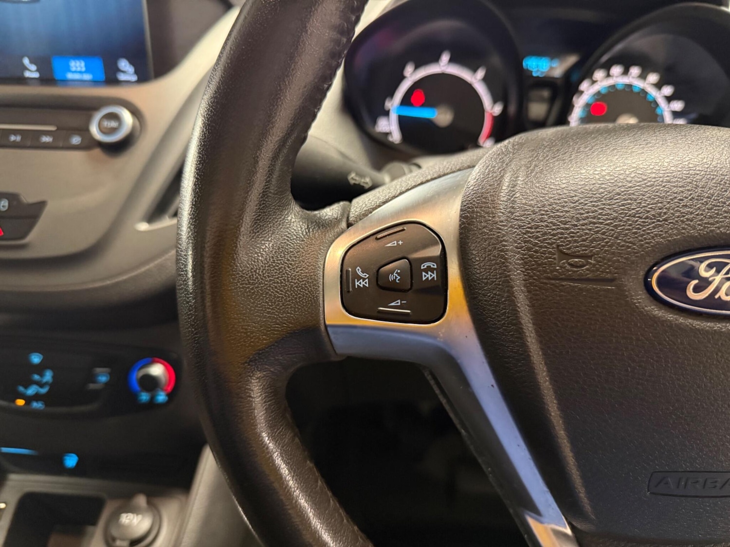 Used Ford Transit Courier for sale - 77267344: Photo 8