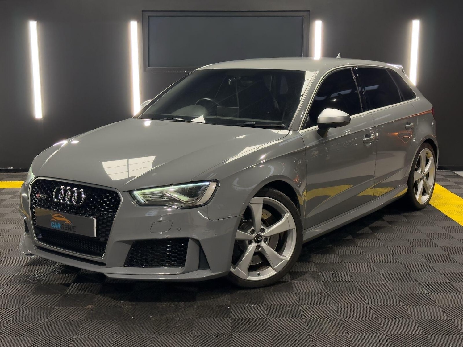 Used Audi RS3 2016 for sale - 77883420: Photo 1