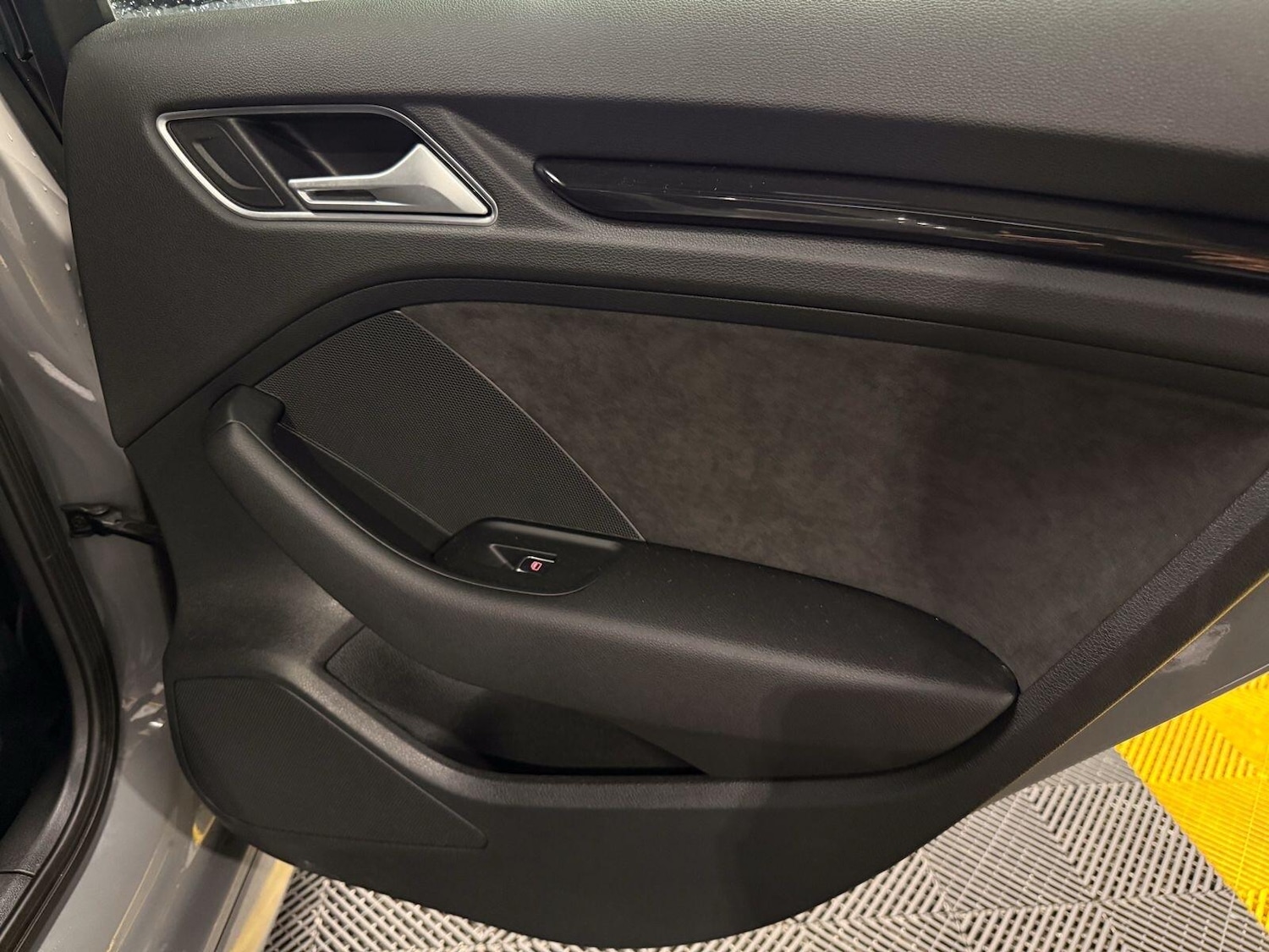 Used Audi RS3 2016 for sale - 77883420: Photo 24