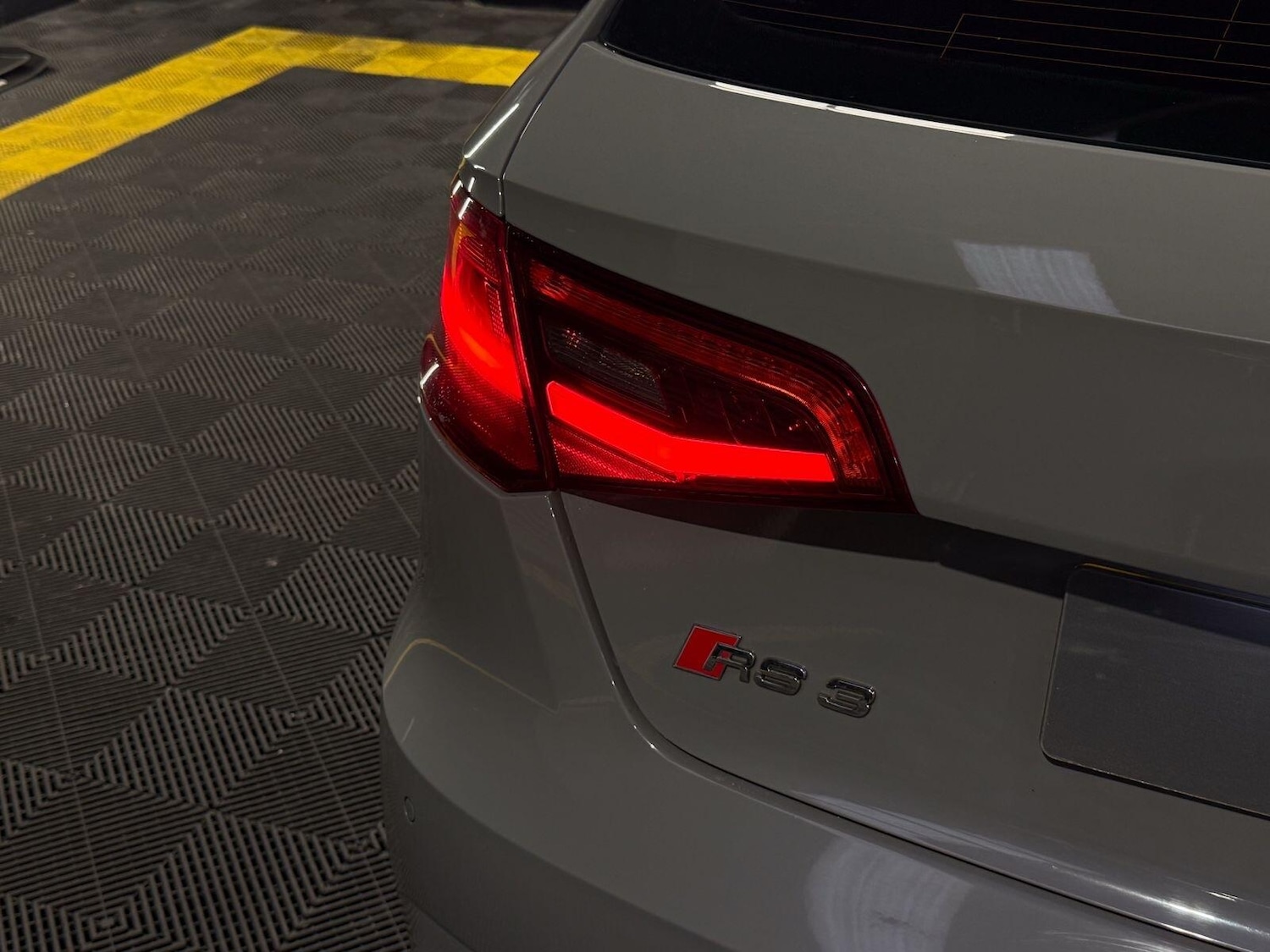 Used Audi RS3 2016 for sale - 77883420: Photo 32