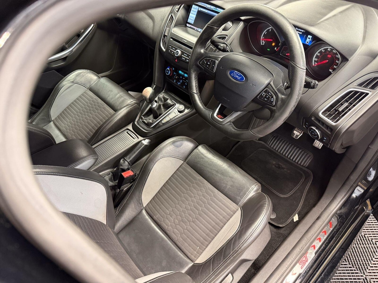 Used Ford Focus 2015 for sale - 78184733: Photo 10