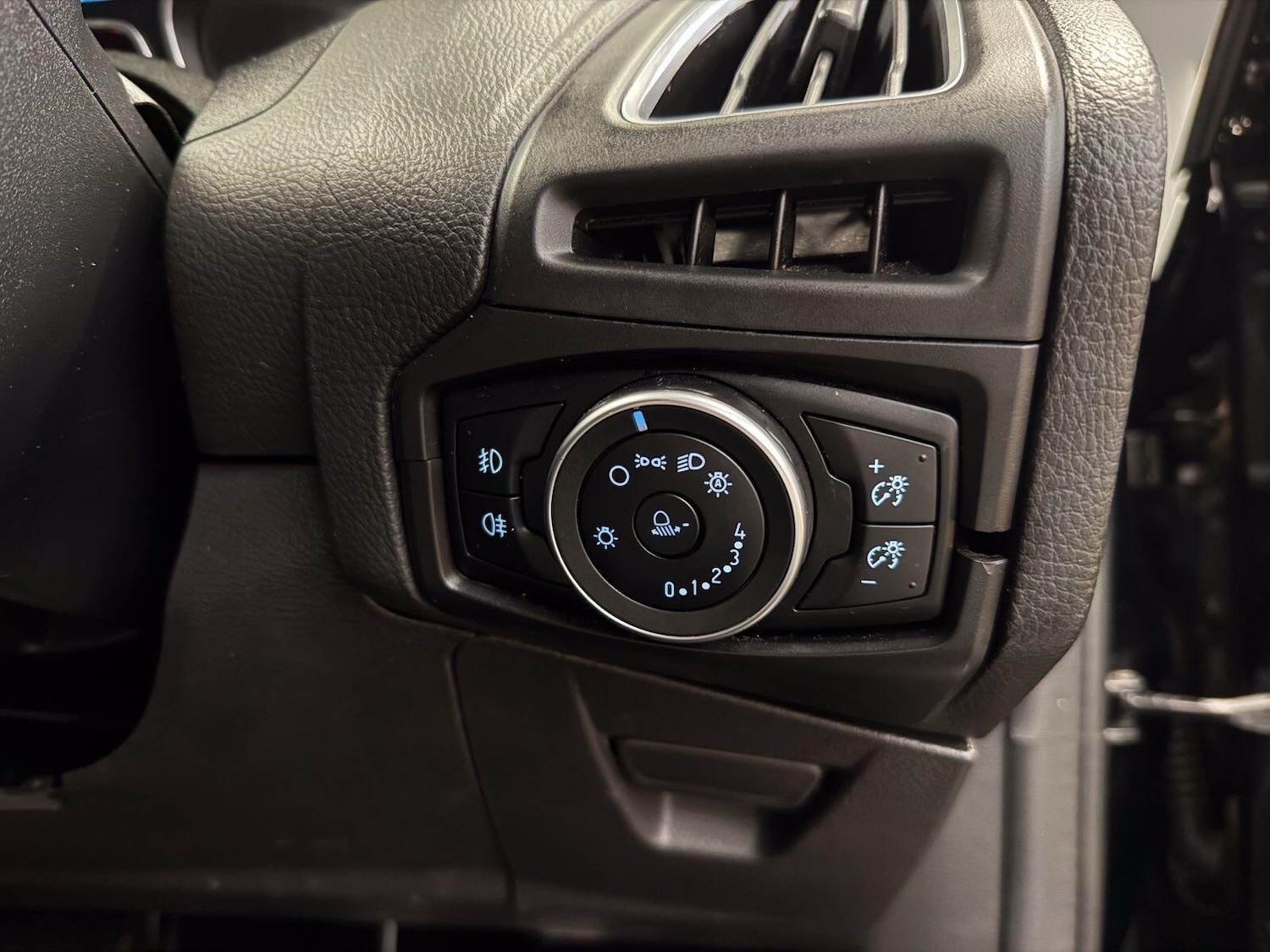 Used Ford Focus 2015 for sale - 78184733: Photo 18