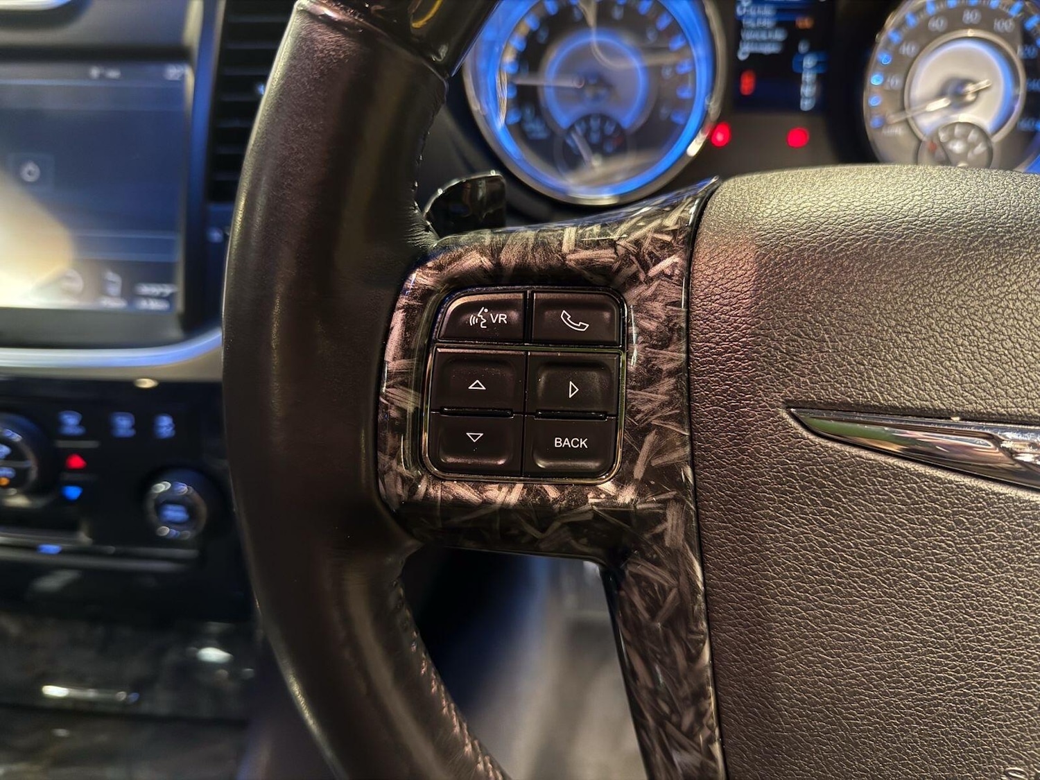 Used Chrysler 300C 2013 for sale - 77175459: Photo 16