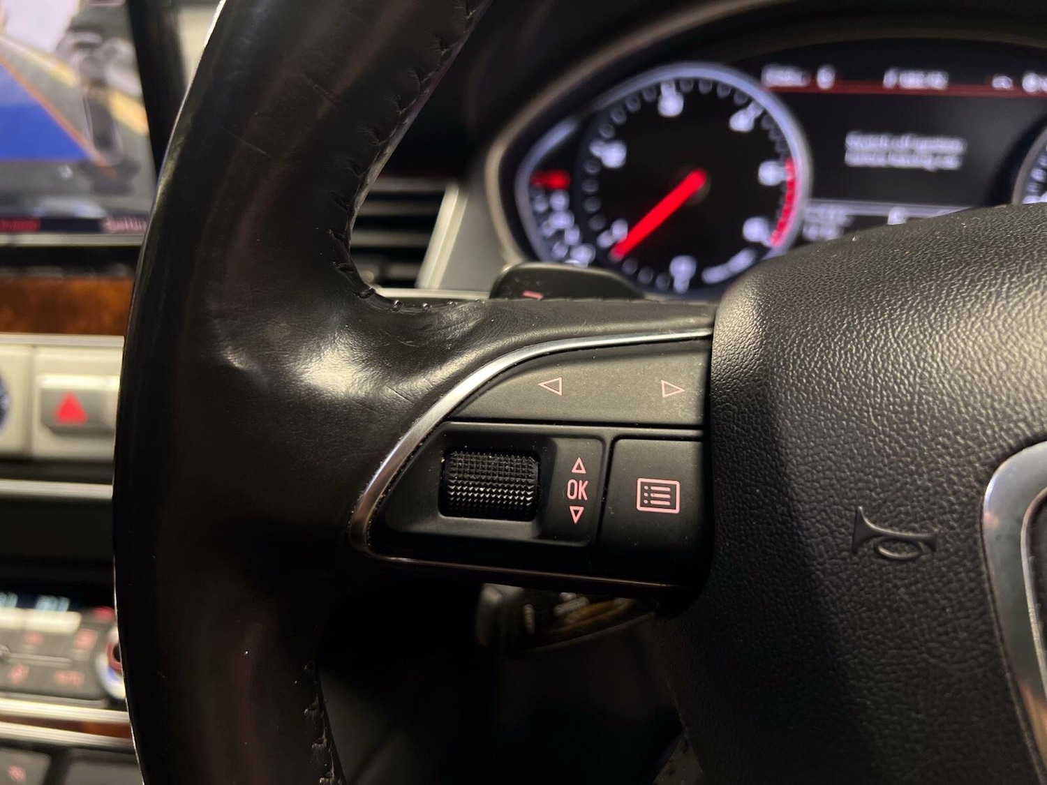 Used Audi A8 2013 for sale - 77440826: Photo 19