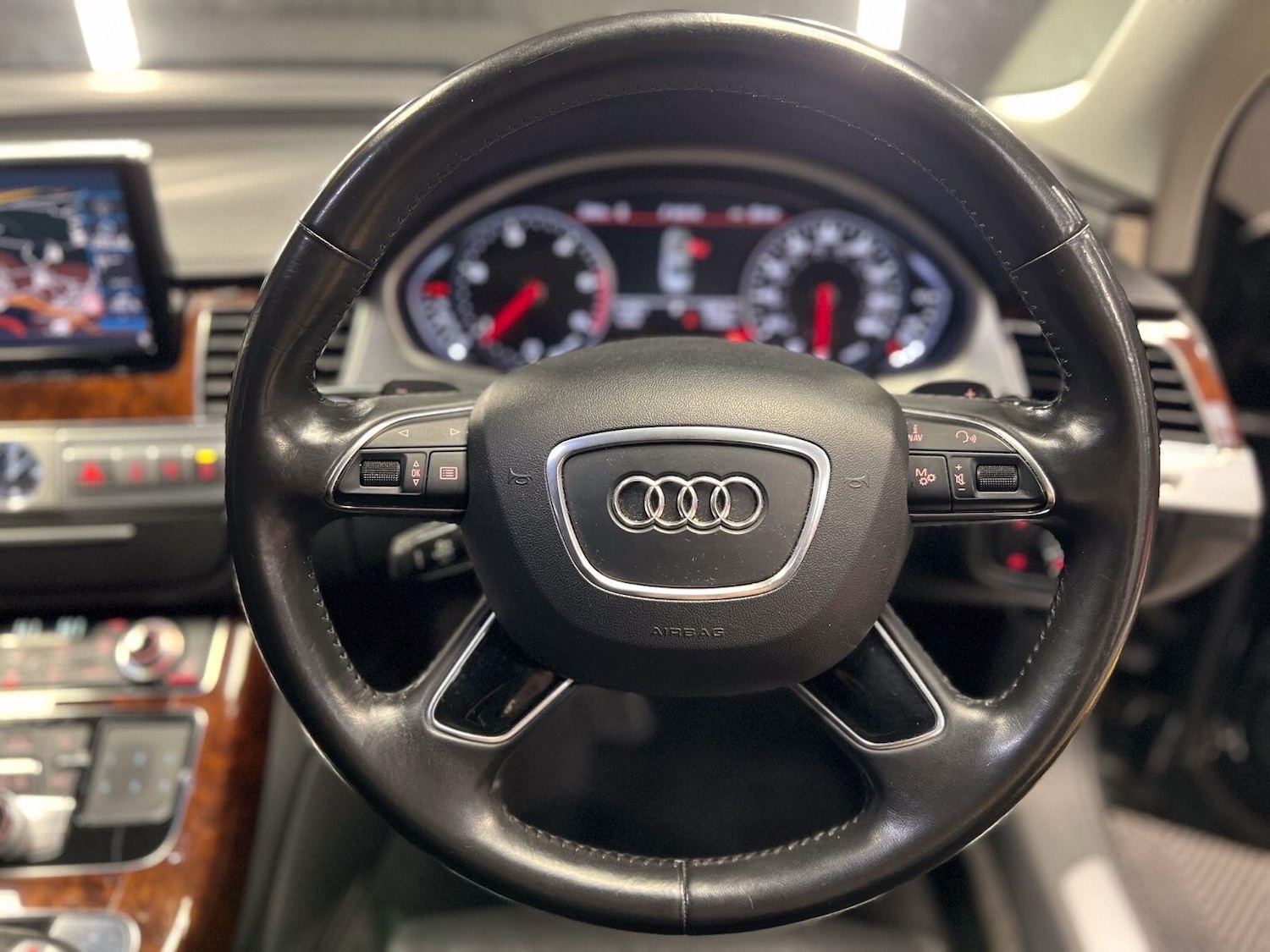 Used Audi A8 2013 for sale - 77440826: Photo 28