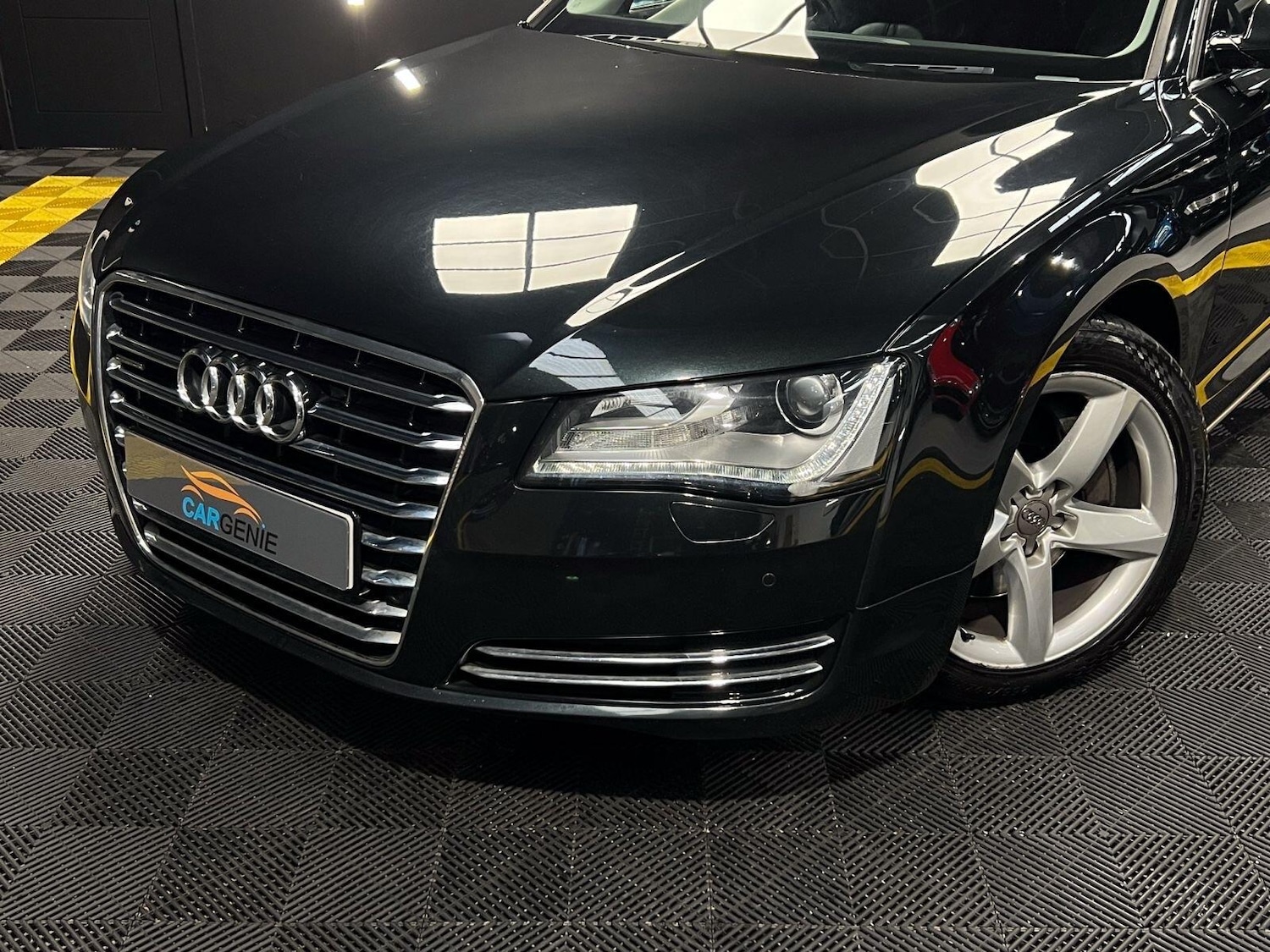 Used Audi A8 2013 for sale - 77440826: Photo 32