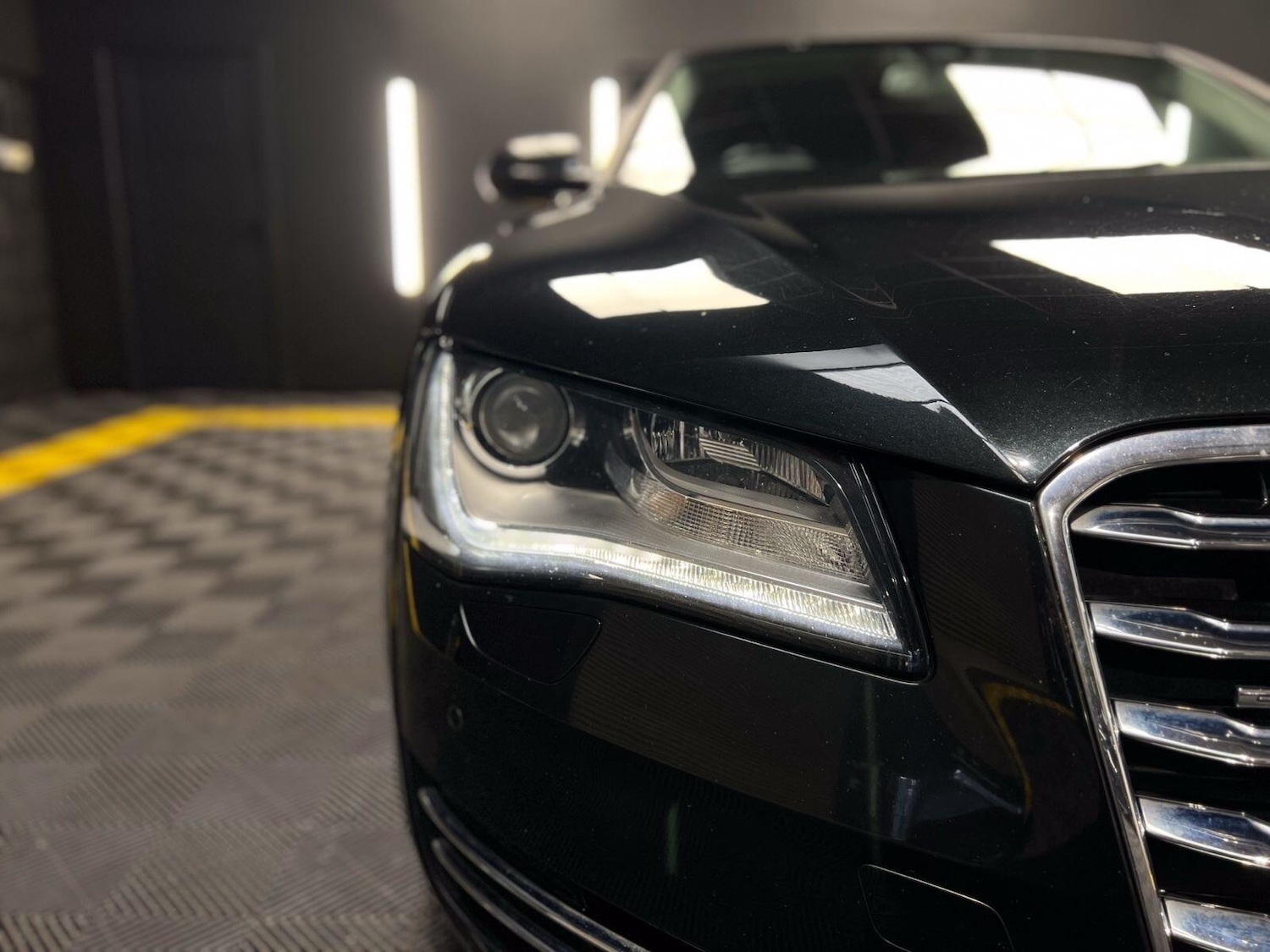 Used Audi A8 2013 for sale - 77440826: Photo 33