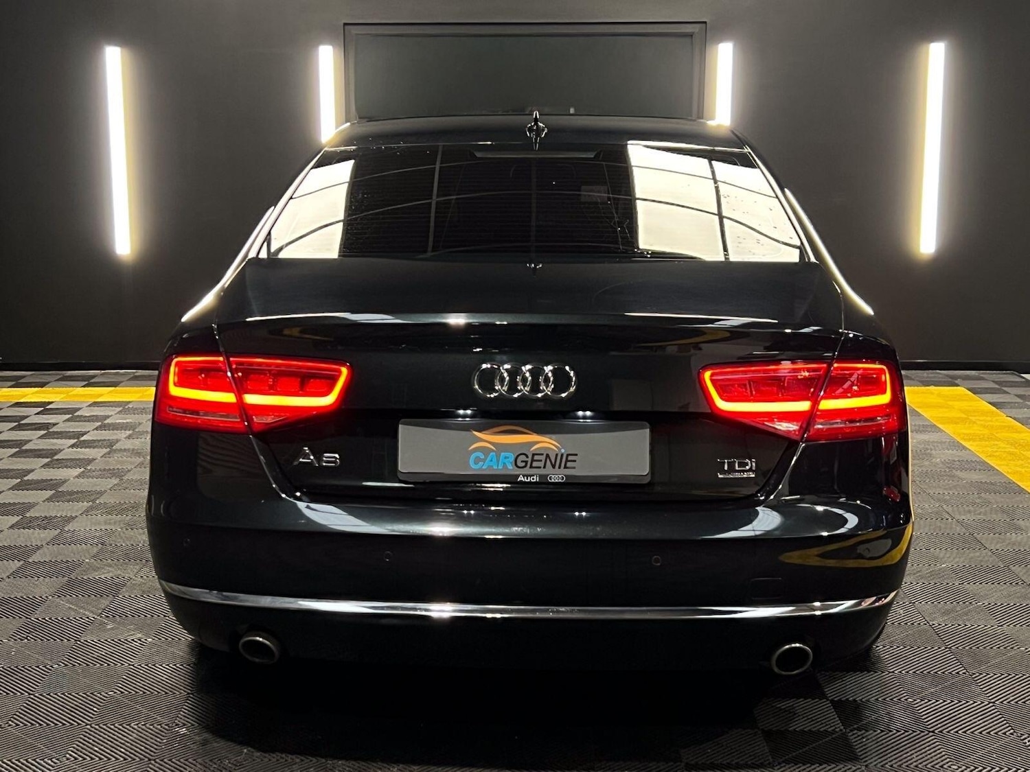 Used Audi A8 2013 for sale - 77440826: Photo 4