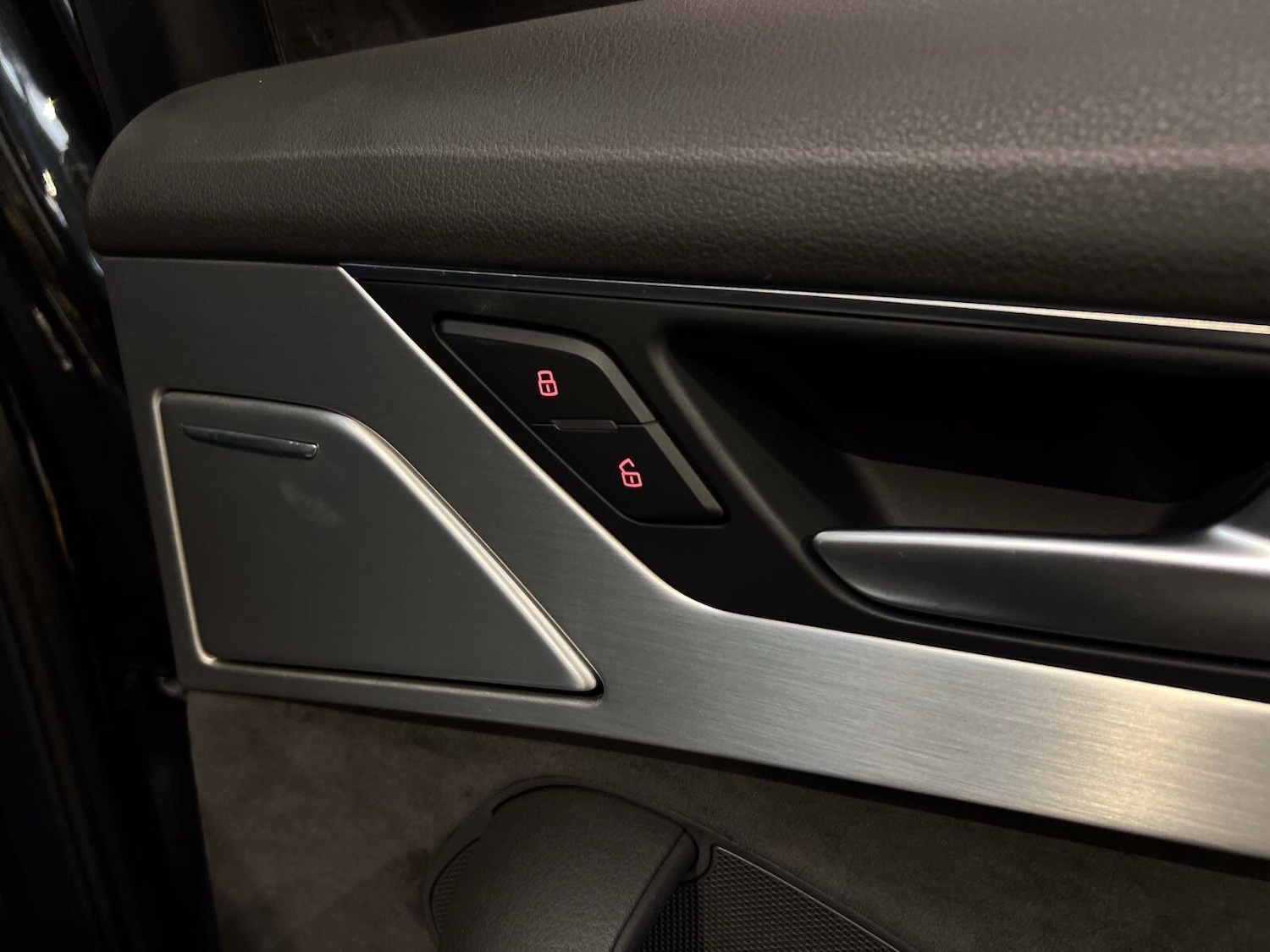 Used Audi A8 2013 for sale - 77440826: Photo 41