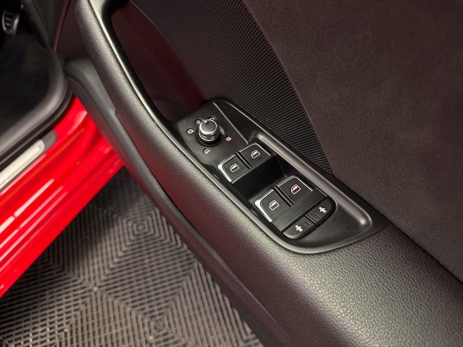 Used Audi A3 2014 for sale - 77970516: Photo 14