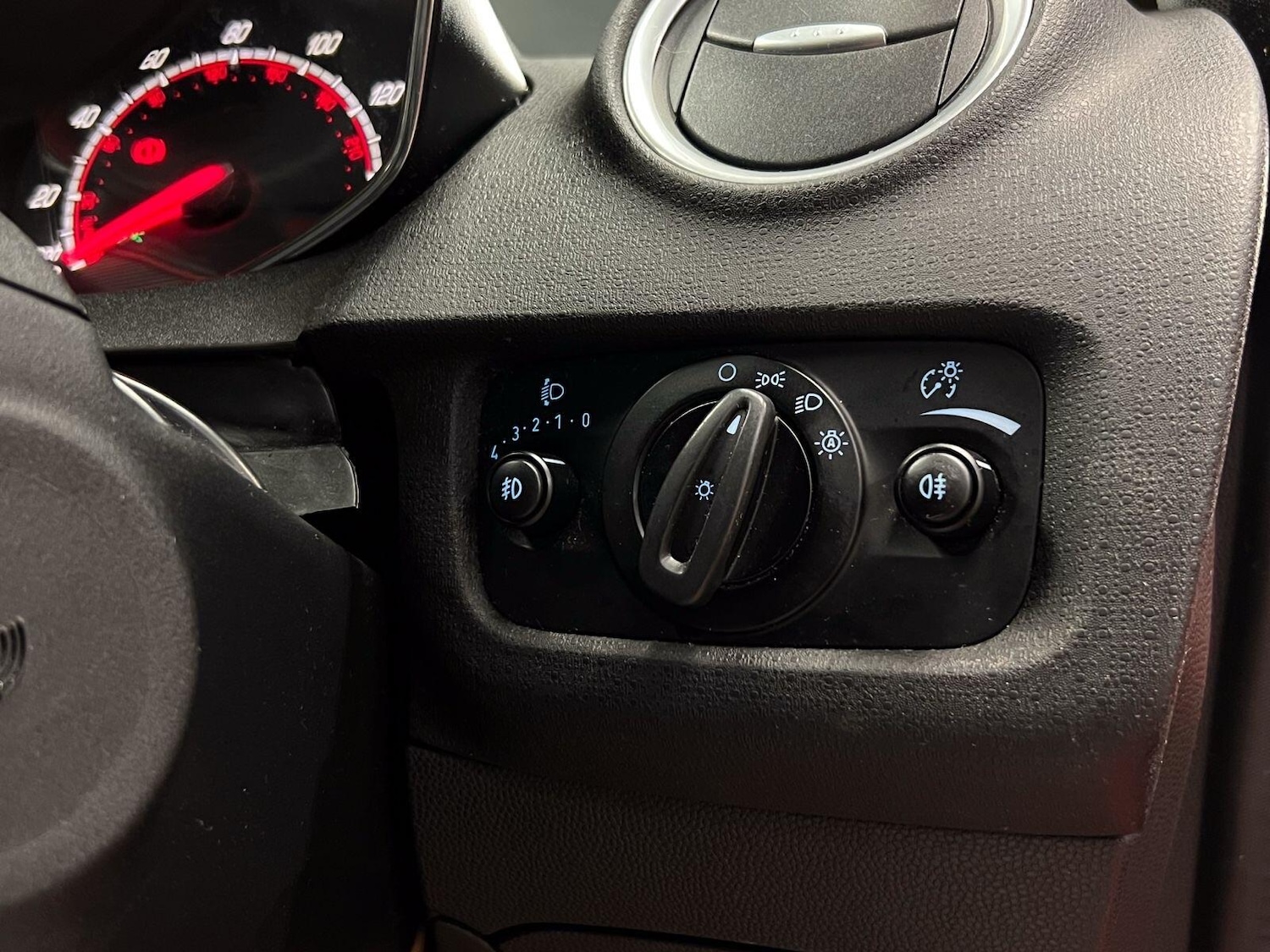 Used Ford Fiesta 2015 for sale - 77412002: Photo 17