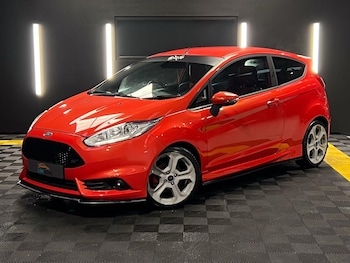 Used Ford Fiesta 2015 for sale - 77412002: Photo