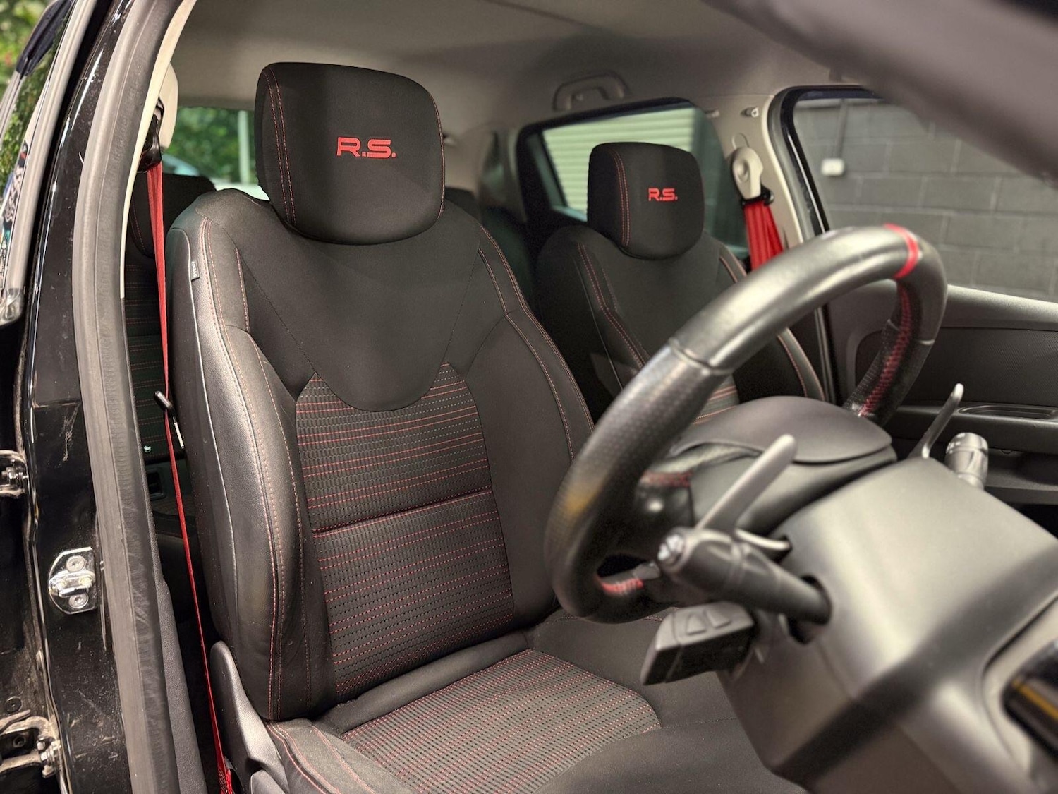 Used Renault Clio for sale - 77597719: Photo 11