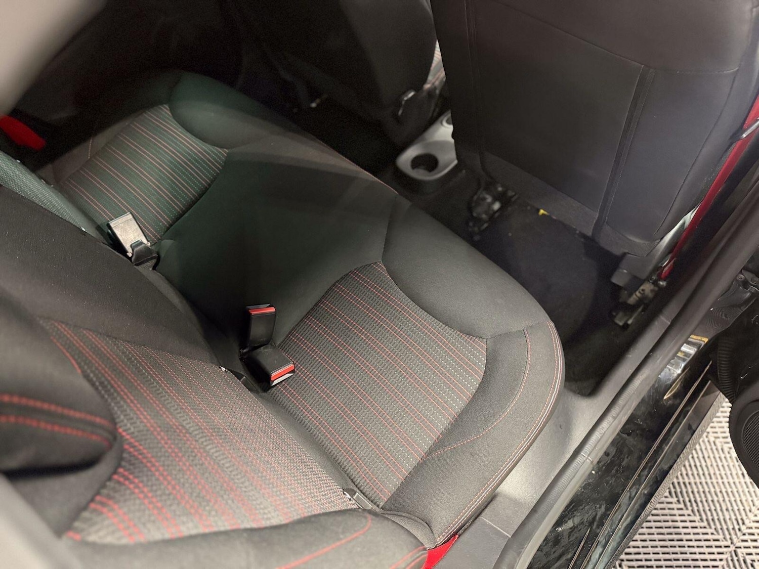 Used Renault Clio for sale - 77597719: Photo 15