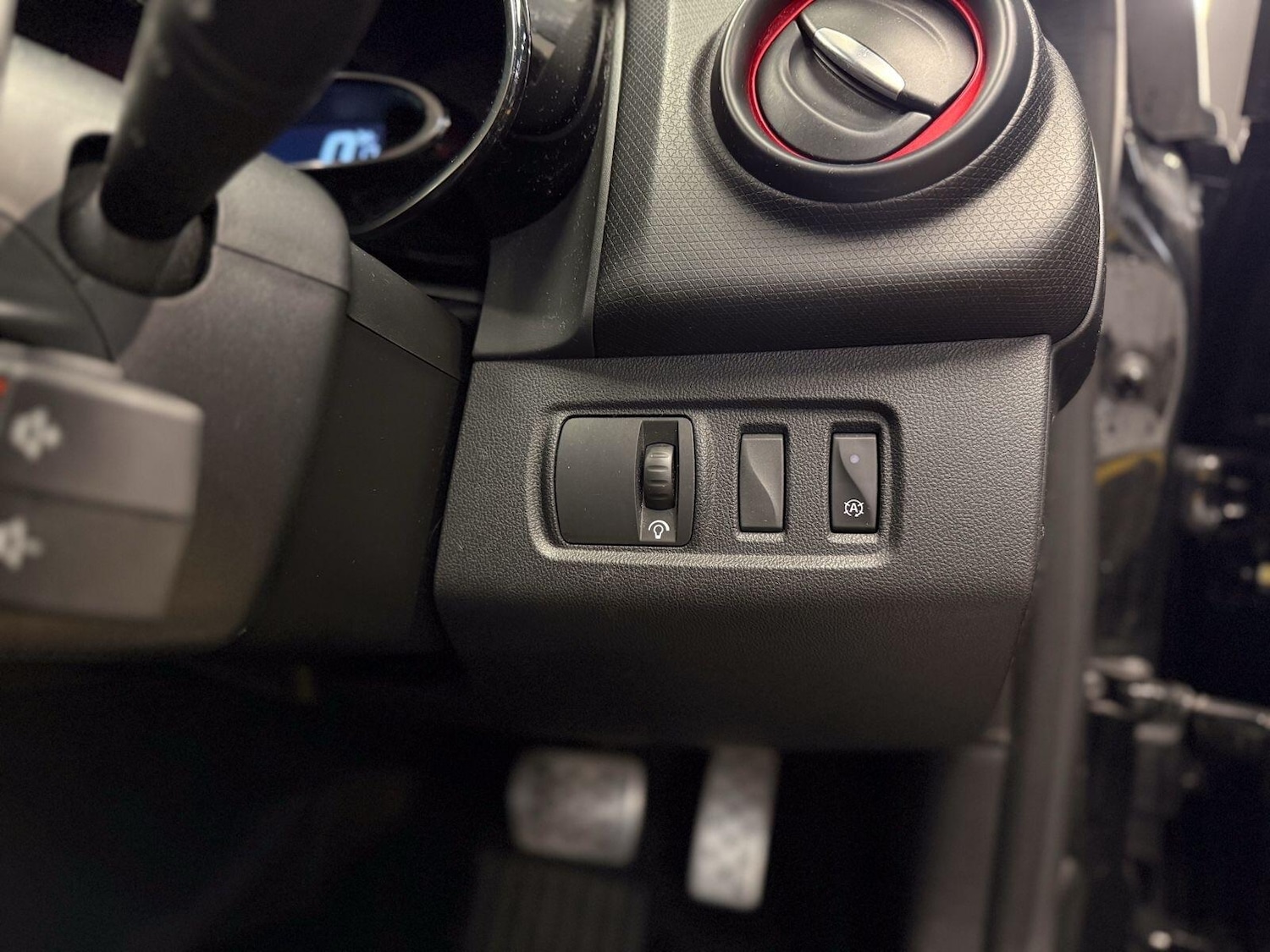 Used Renault Clio for sale - 77597719: Photo 18