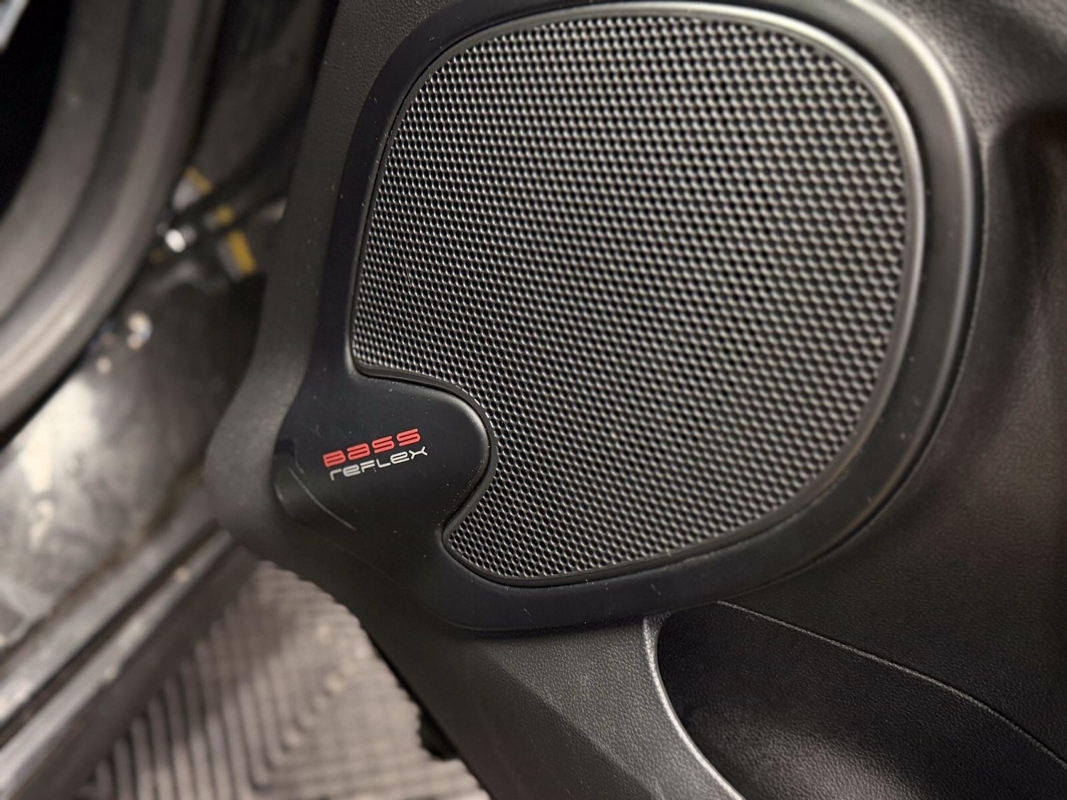 Used Renault Clio for sale - 77597719: Photo 26