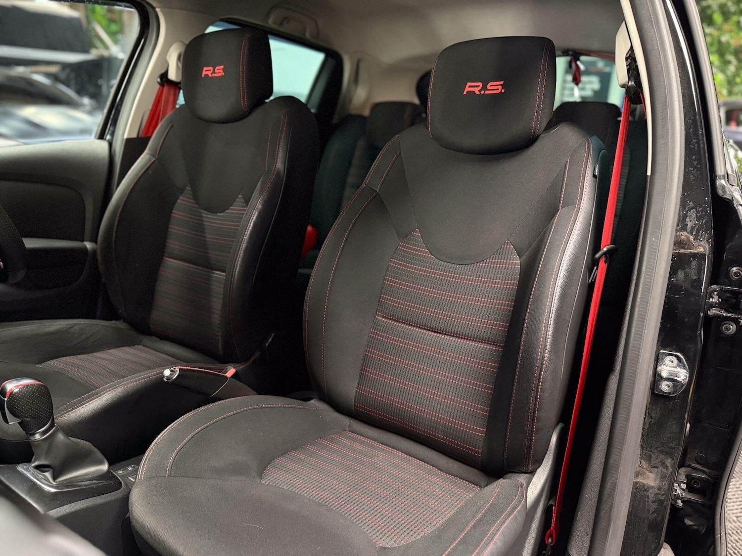 Used Renault Clio for sale - 77597719: Photo 29