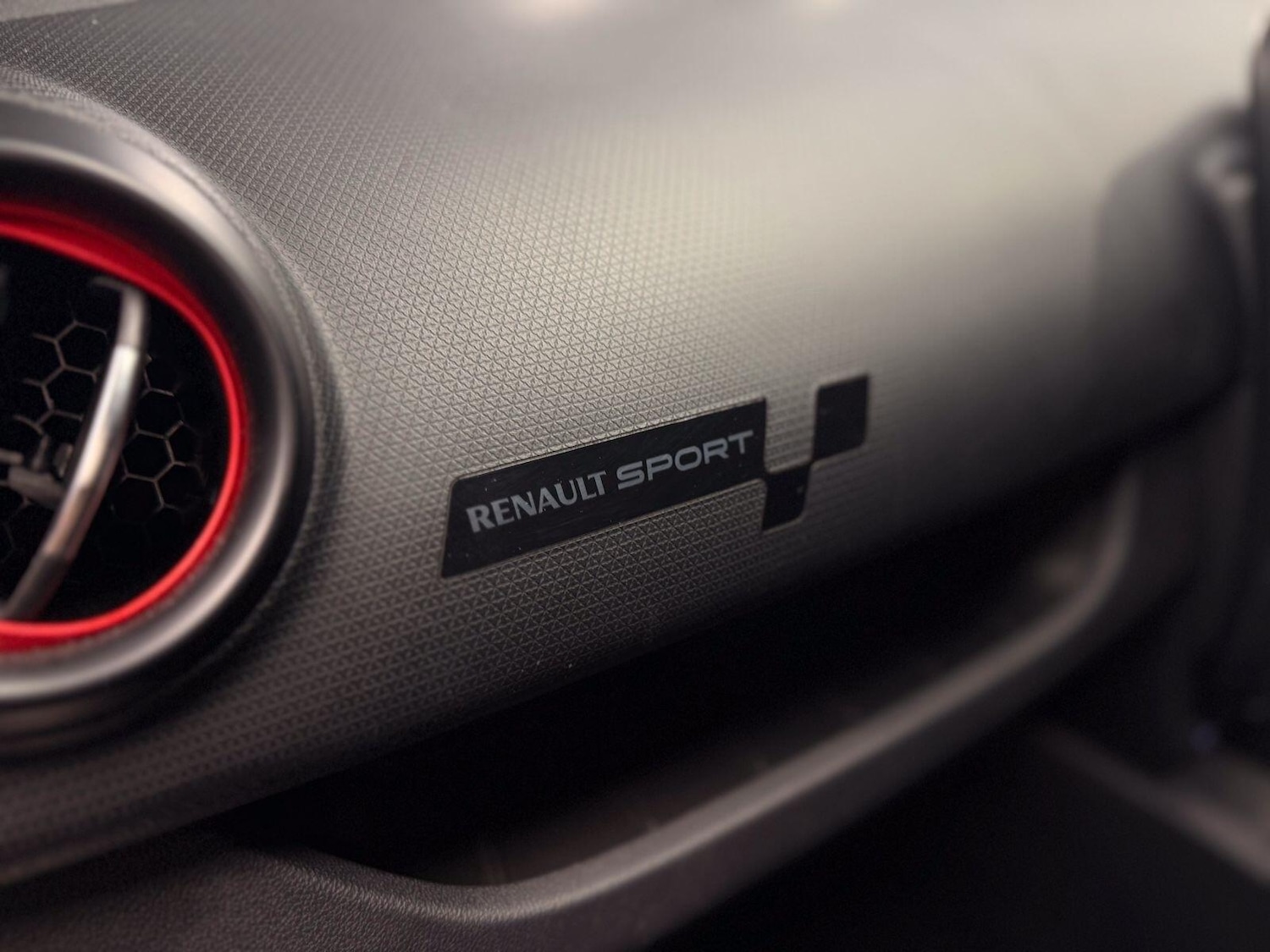 Used Renault Clio for sale - 77597719: Photo 33